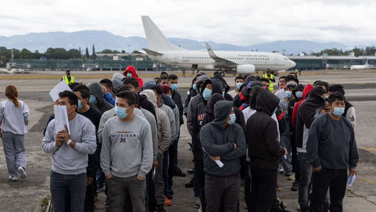Promueve embajada de EUA autodeportación