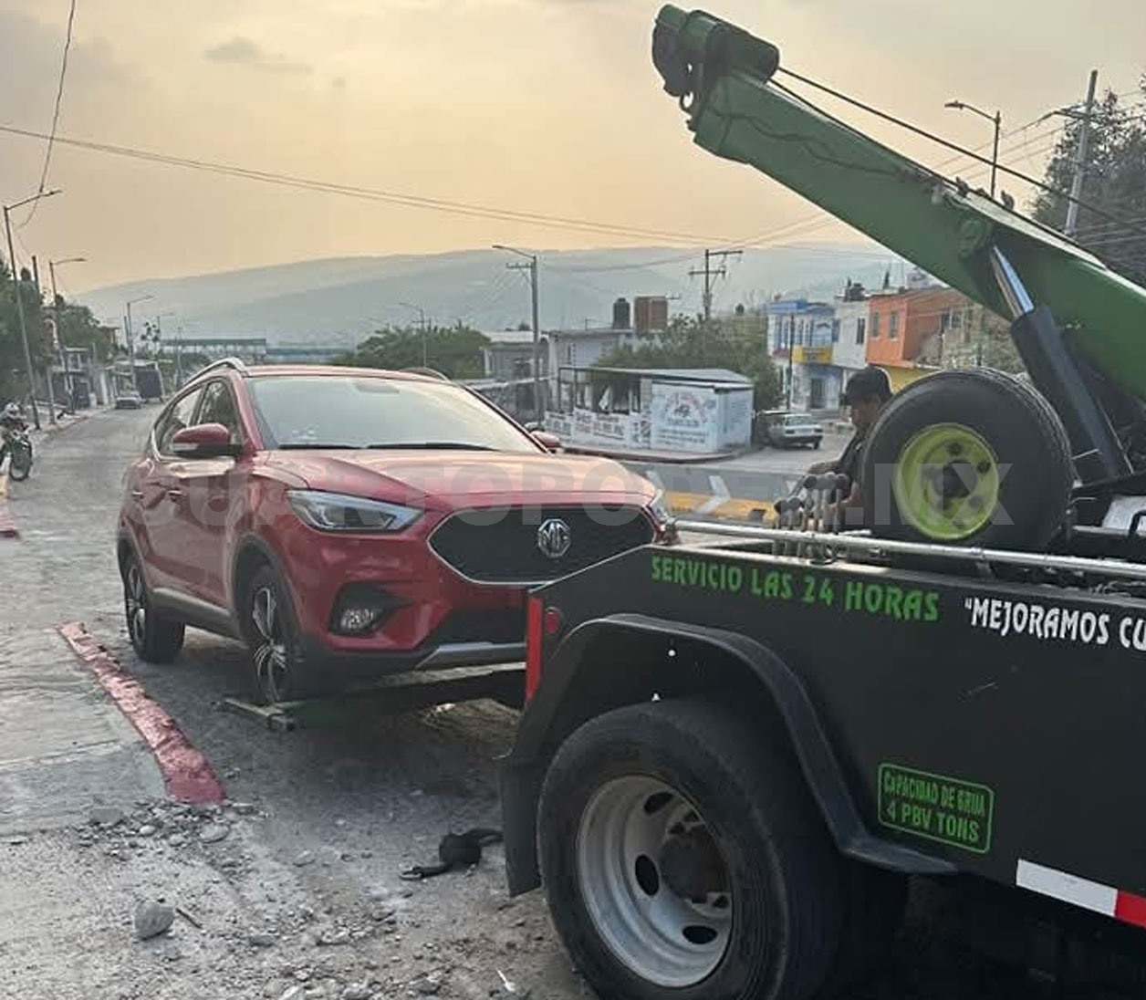 Denuncian difusión de notas favorables