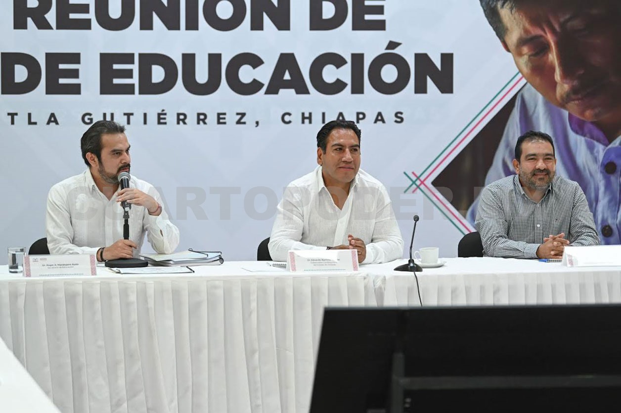 Junto al Gabinete de Educación, analiza avances de Chiapas Puede