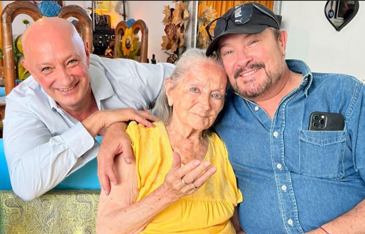 Mamá de los Peniche sufre Alzheimer