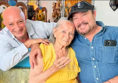 Mamá de los Peniche sufre Alzheimer