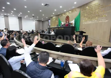 Aprueban creación de Medalla al Mérito Cívico