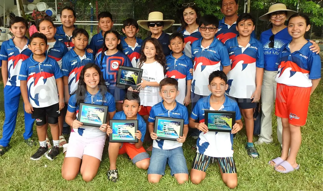 Sirenas y tritones del club capitalino cumplieron con una destacada participación. Cortesía