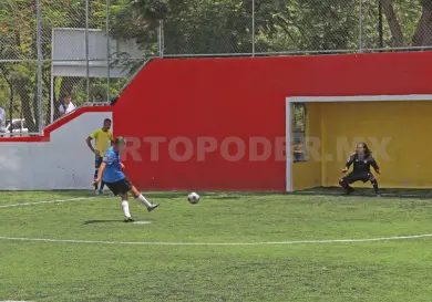 Lobos FC aúlla fuerte en el Héroes Bonampak