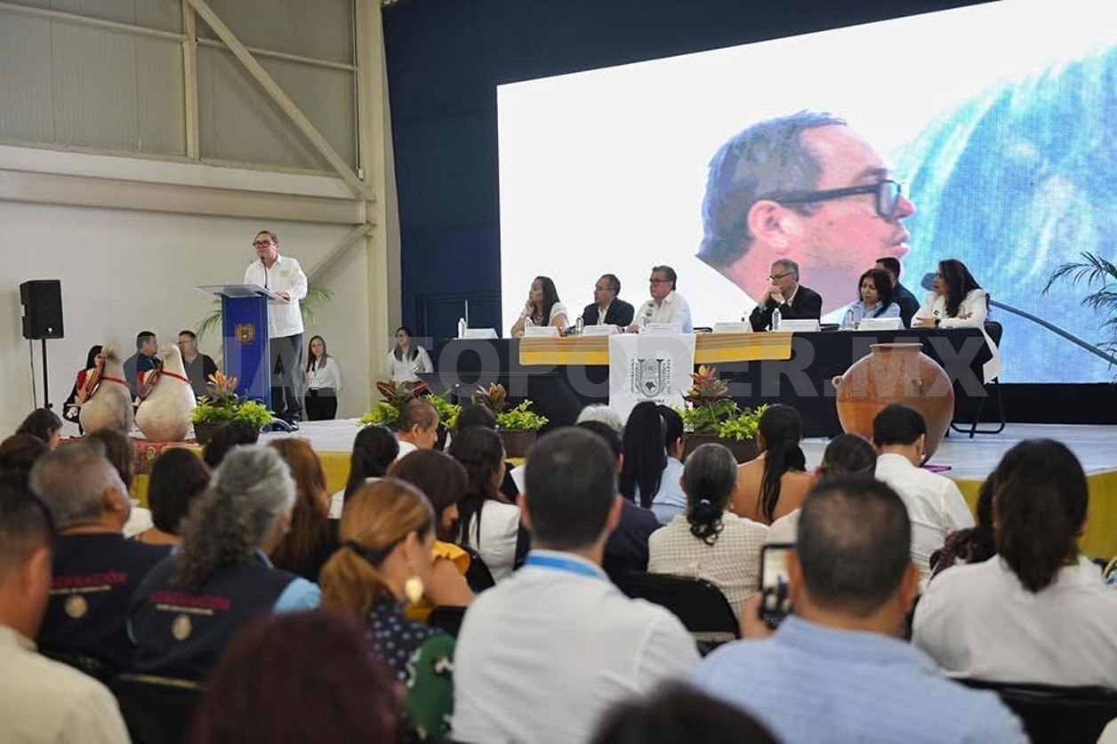 Realiza Unach la Cumbre Migratoria Chiapas 2025