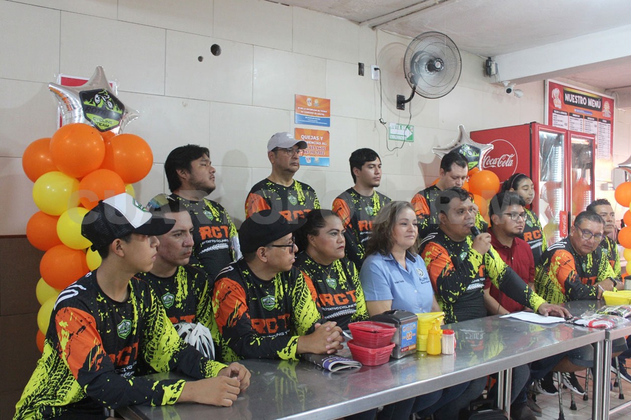 Rotativo Cycling Team presentó su nueva piel
