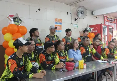 Rotativo Cycling Team presentó su nueva piel