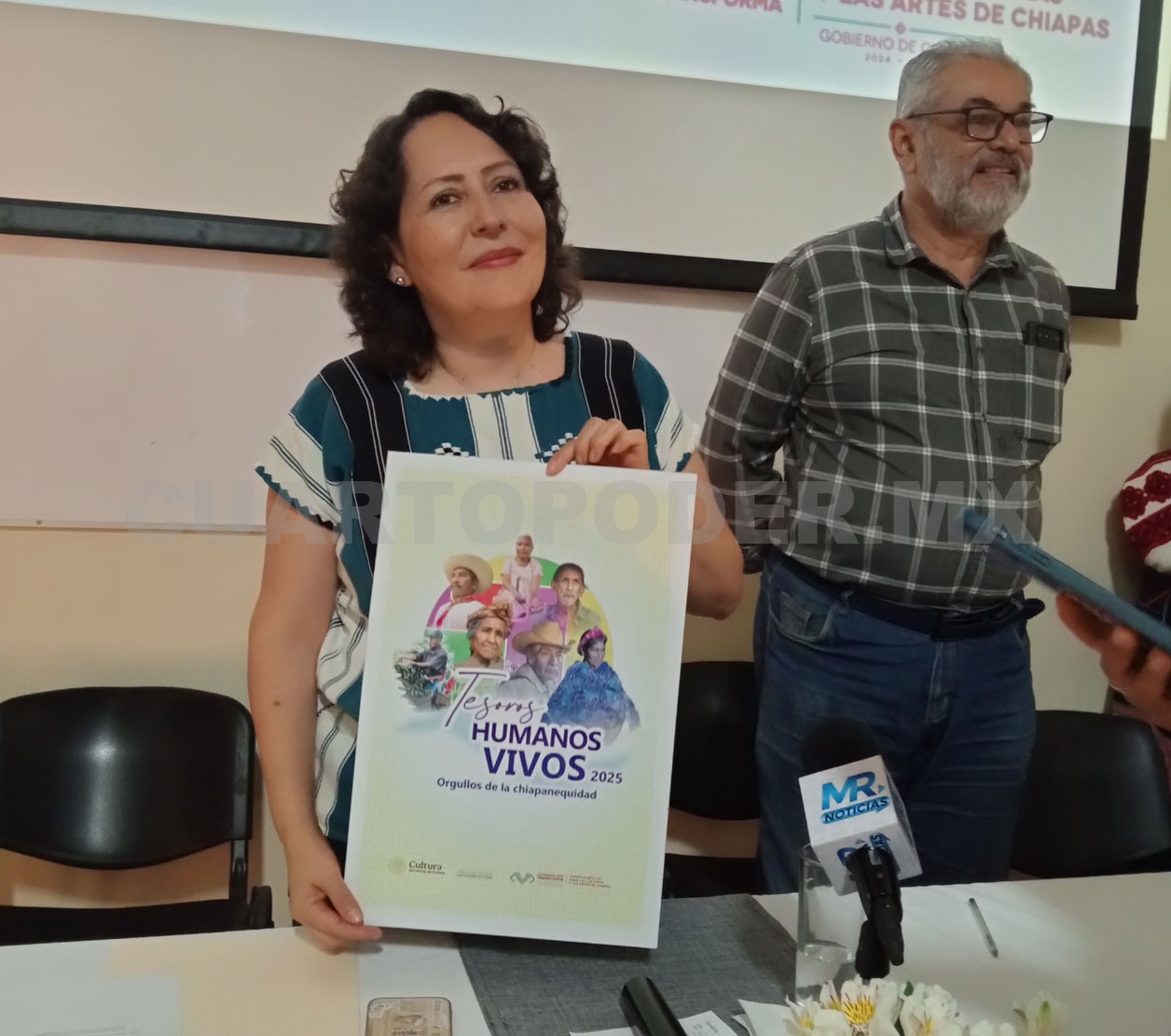 En busca de Tesoros Humanos Vivos