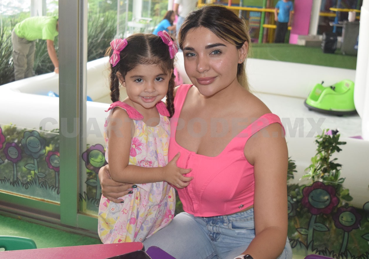 Macarena festeja como una princesa