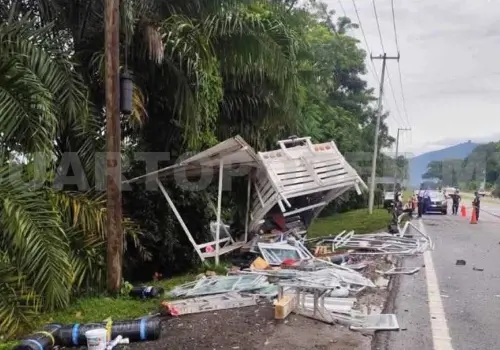 Un chofer lesionado y daños en volcadura