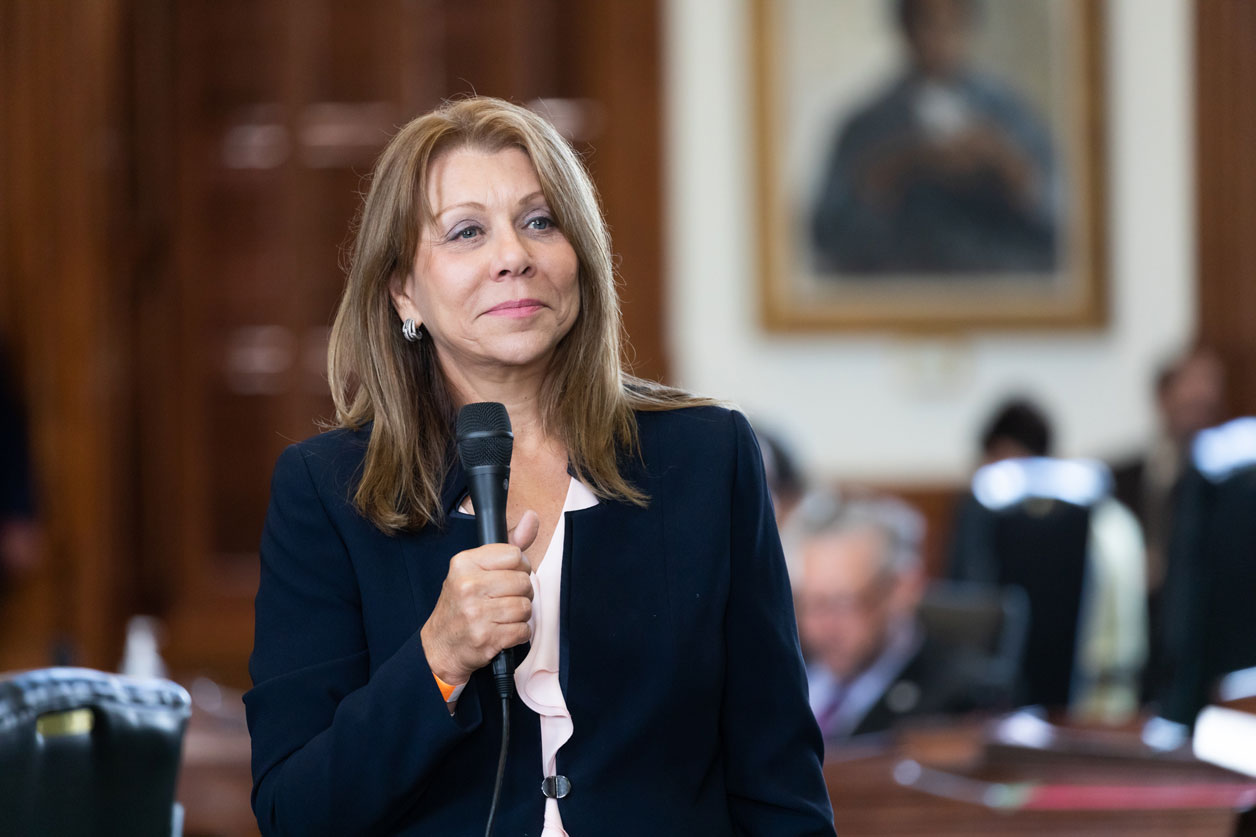 Texas disminuye recursos para construir muro fronterizo