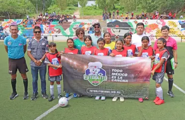 Van ocho por la gloria del Futbolito Bimbo