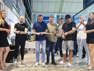 Woolis inaugura nuevas instalaciones