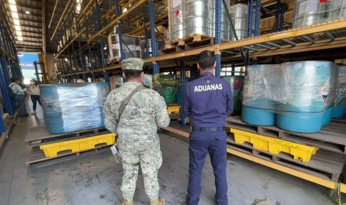 La sustancia asegurada permitiría la producción de entre 8 y 10 toneladas de metanfetamina. Cortesía