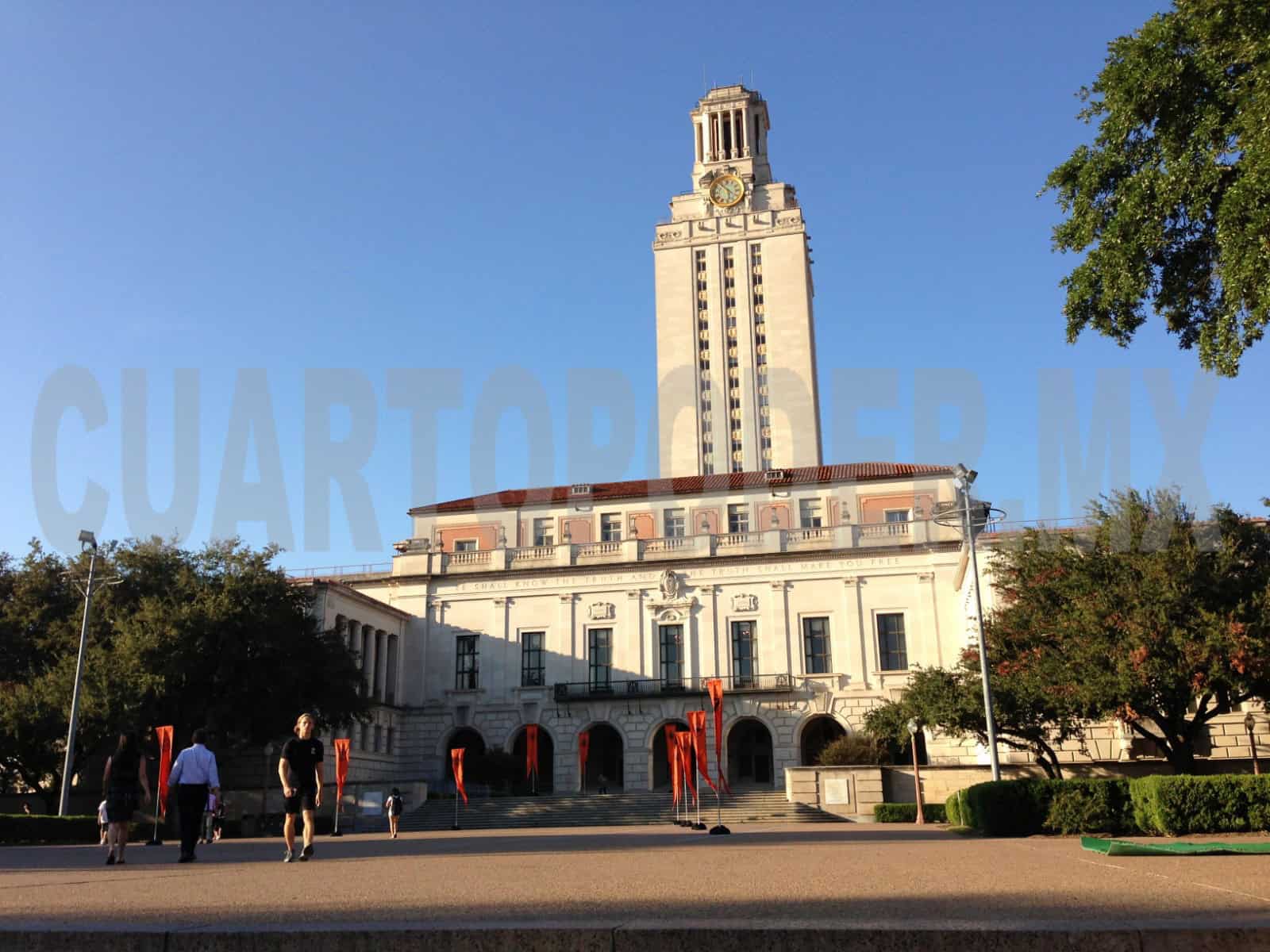 Texas retira matrícula local a estudiantes indocumentados