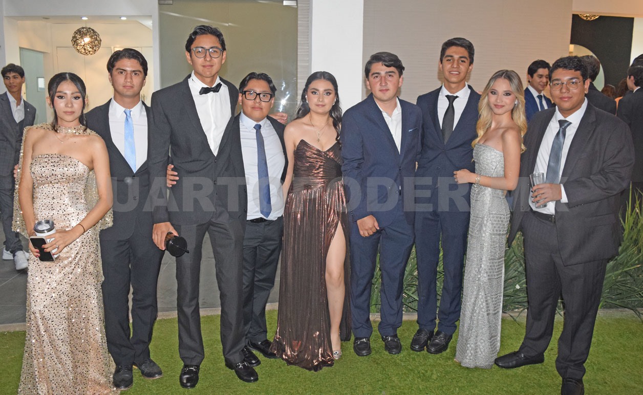 Dicen adiós a la prepa