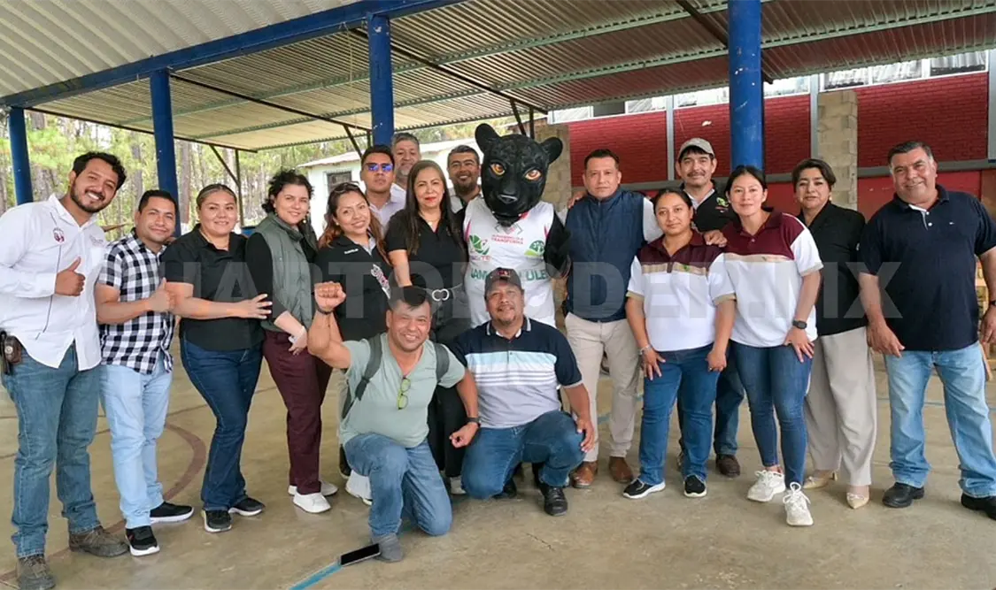El plantel recibió a estudiantes de secundaria, quienes recorrieron las instalaciones y conocieron las especialidades que se imparten. Cortesía
