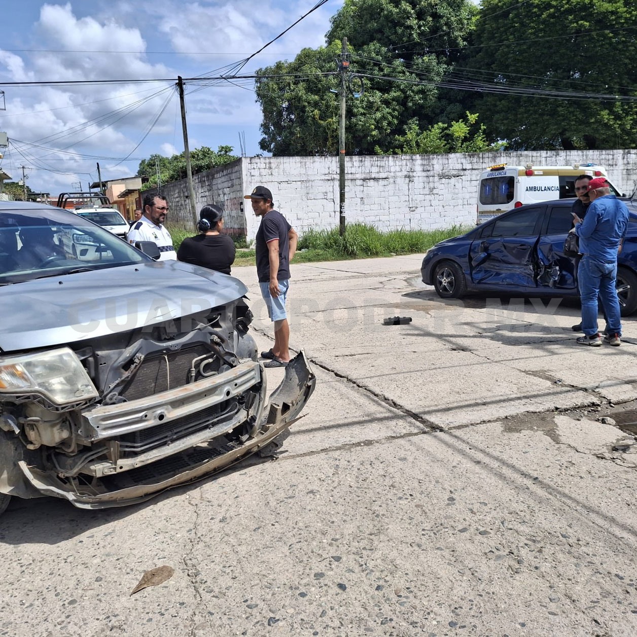 Encontronazo en esquina salda con una lesionada