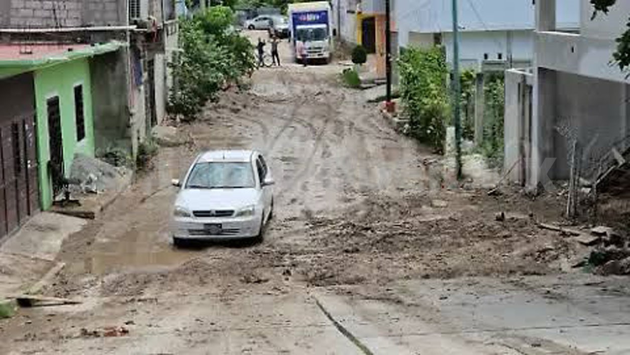 Anuncian cierres de calles en Tuxtla