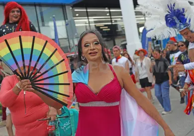 Desafían la invisibilidad de las vejeces LGBT+