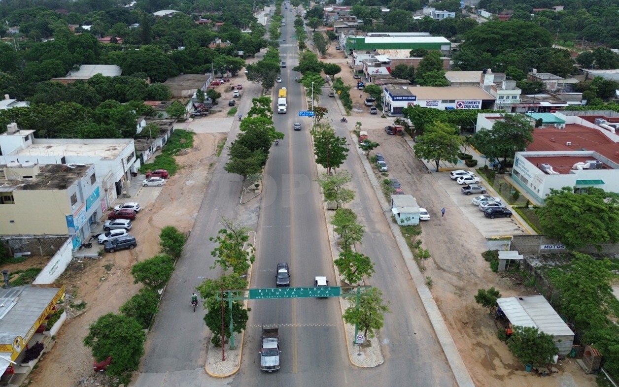 Autoridades cierran carril de alta velocidad a motocicletas