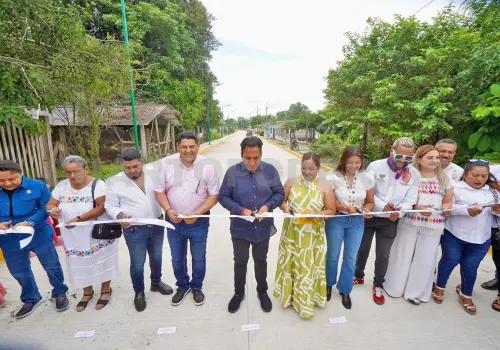 Eduardo Ramírez Aguilar inaugura Centro Libre