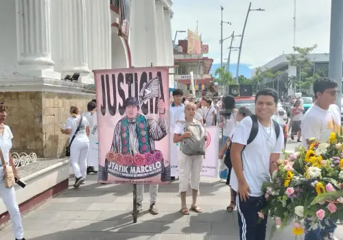 Realizan católicos marcha por la paz