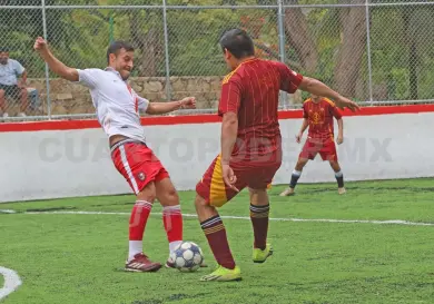Cuatro hasta el final por la cima general