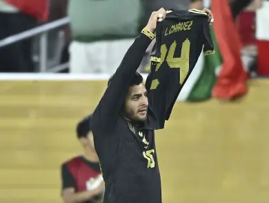 México no convence pero avanza a semis