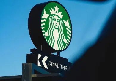 Starbucks desata polémica por broma