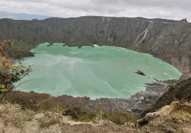 Casi 300 sismos anuales alrededor de volcanes