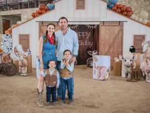 Felicidades, Rafael y Óscar