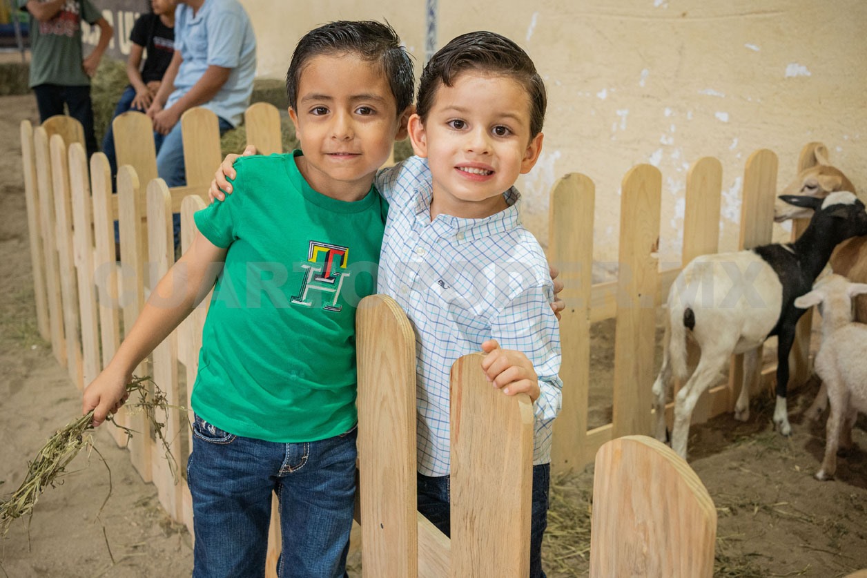 Felicidades, Rafael y Óscar