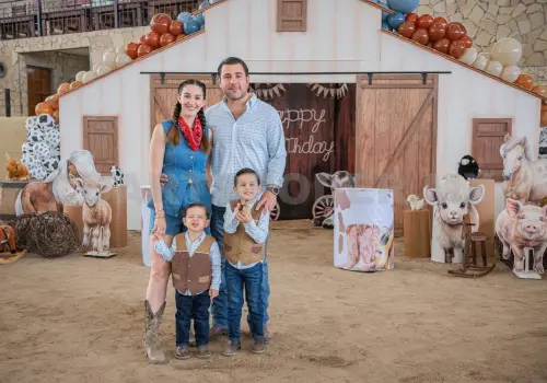 Felicidades, Rafael y Óscar