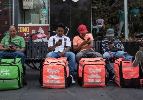 Arranca piloto para afiliar a trabajadores de aplicaciones