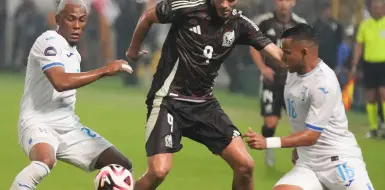 México enfrenta a Honduras en semifinales
