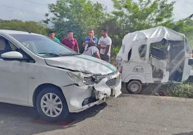 Varios lesionados en accidente de Pochimóvil