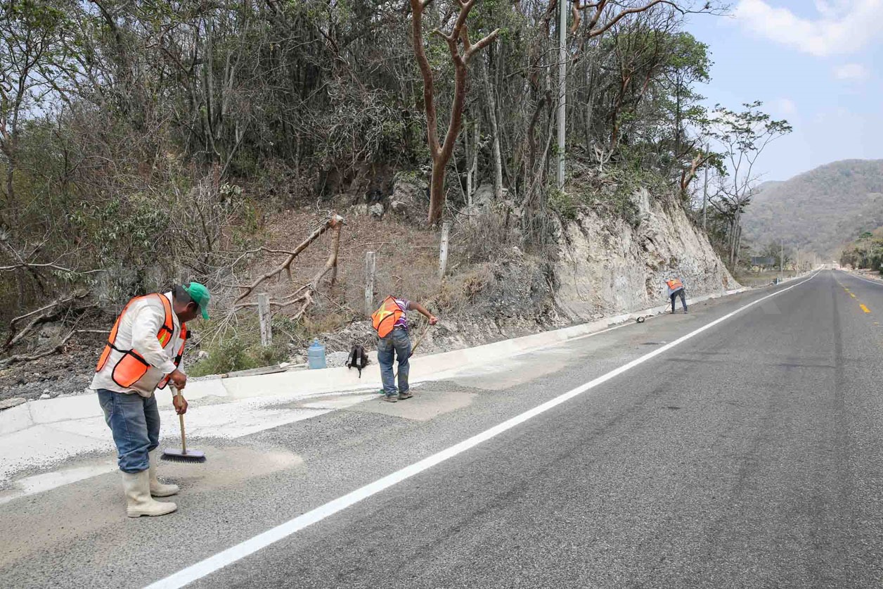 Informan avances de la carretera Villahermosa-TGZ