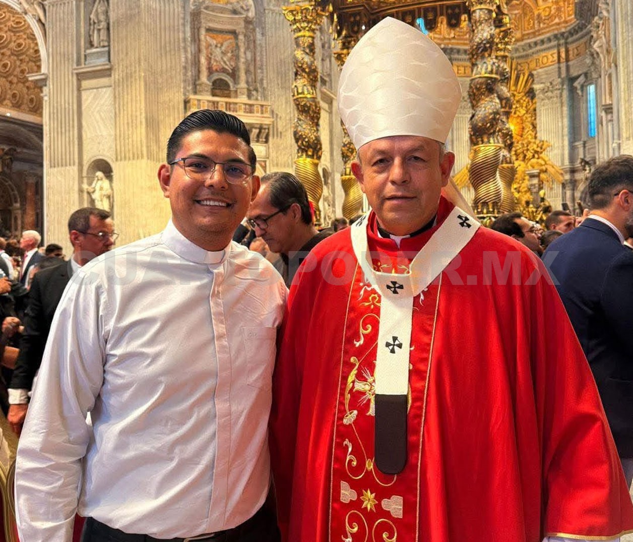 Arzobispo recibe palio del papa