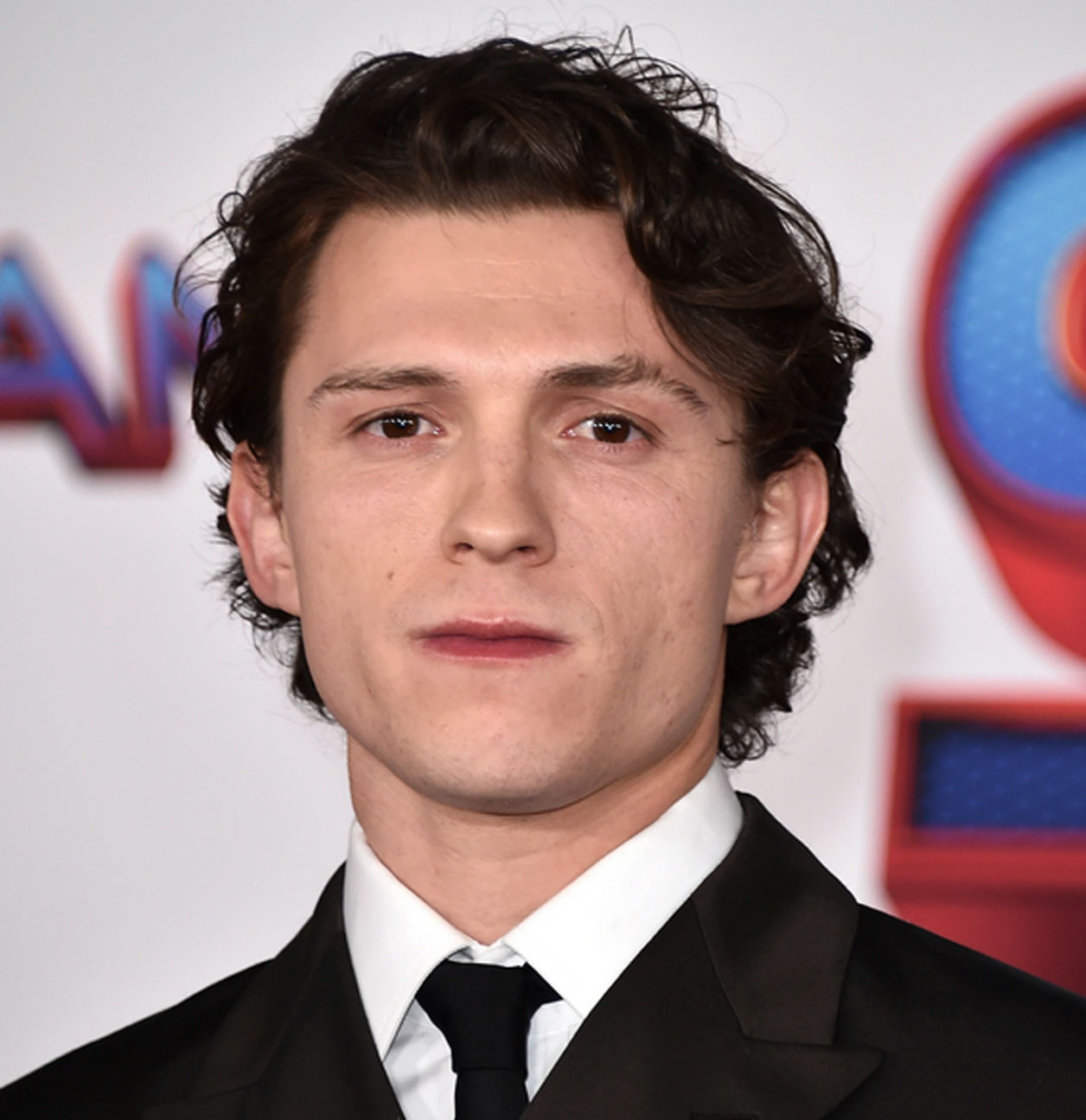 Tom Holland podría ser James Bond