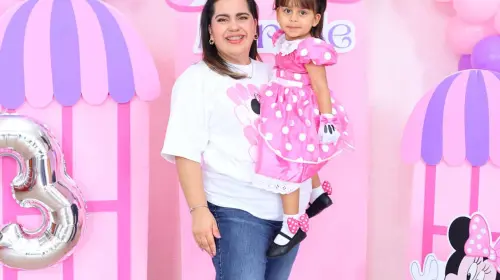 ¡Feliz cumpleaños, Mariale!