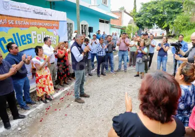 En marcha pavimentación de una calle más: Torres