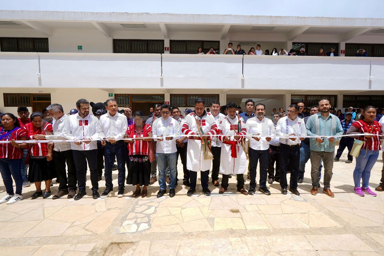 Eduardo Ramírez inaugura infraestructura educativa