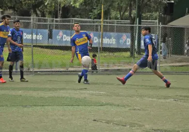 Parabrisas golea de nuevo en la 2ª división