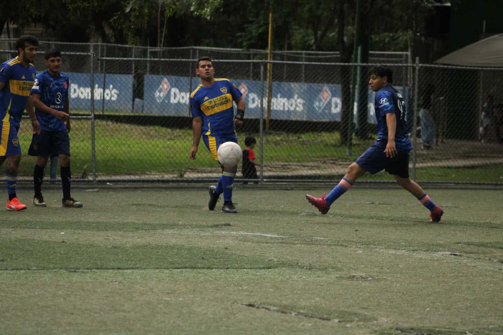 Parabrisas golea de nuevo en la 2ª división