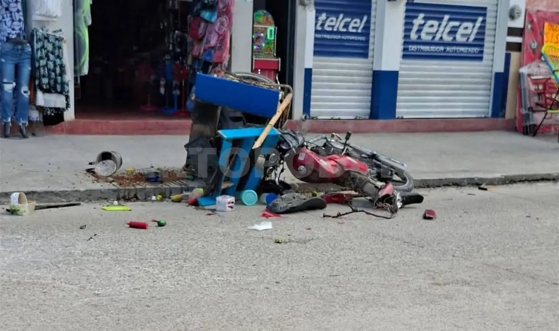 El motorrepartidor fue abandonado a su suerte. Genaro Sánchez / CP