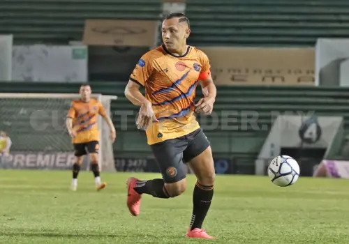 Jaguares FC se despide de Klinsman Calderón