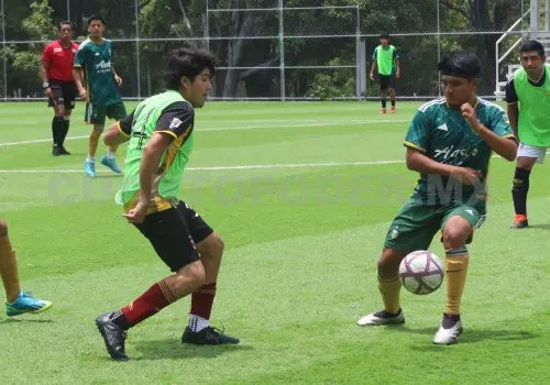 Plásticos Pablín somete al Atlético Chiapas