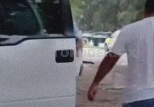 Arrestan a dos agentes por presunta corrupción