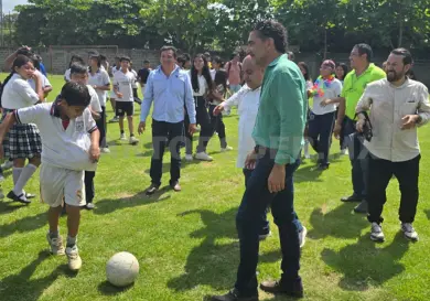 Visita Armando Melgar ejidos de la Costa